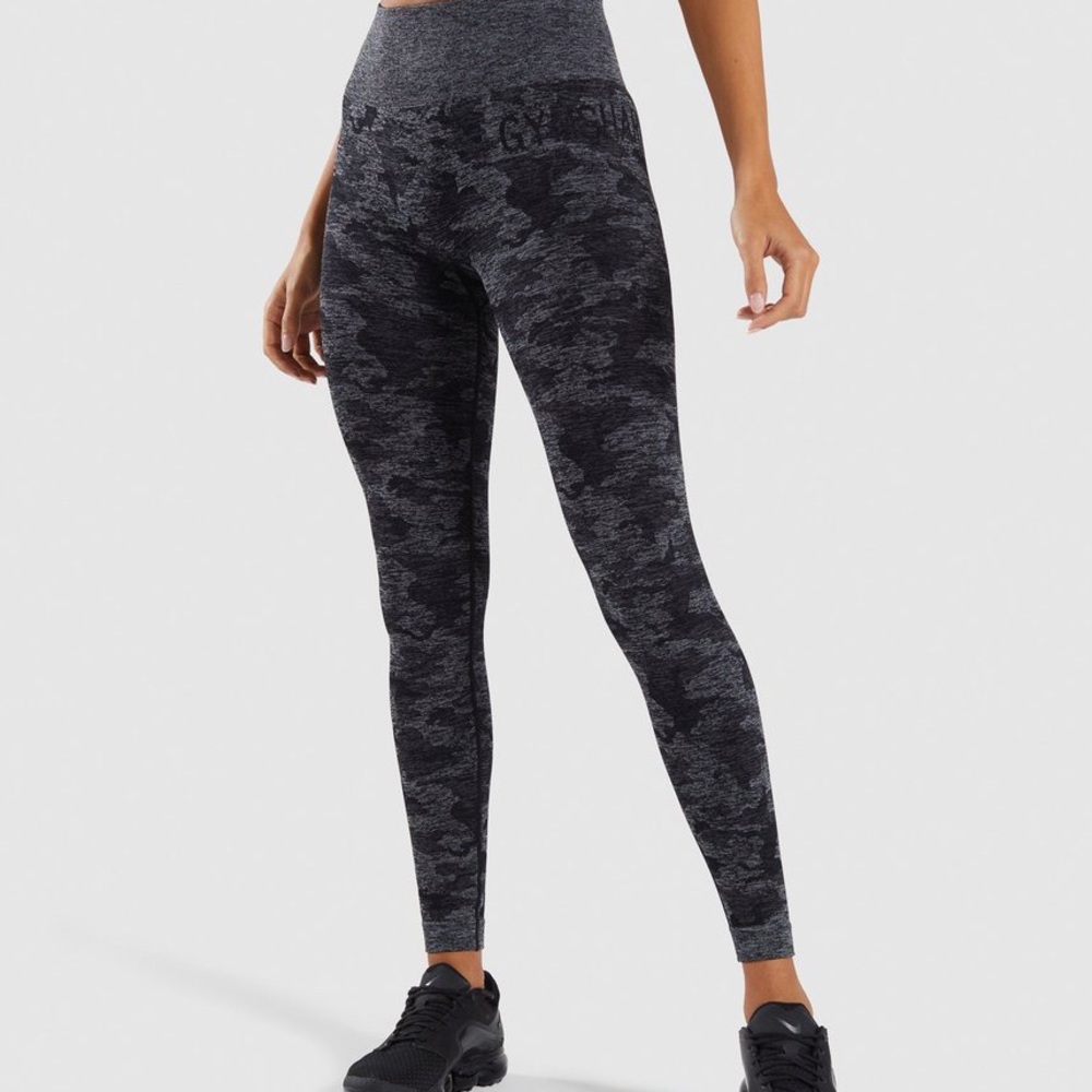 GYMSHARK BLACK/GREY CAMO LEGGINGS
